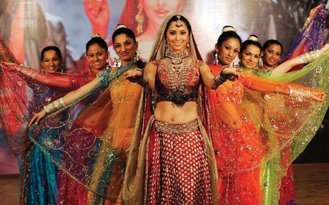 Bailer la Danza de Bollywood